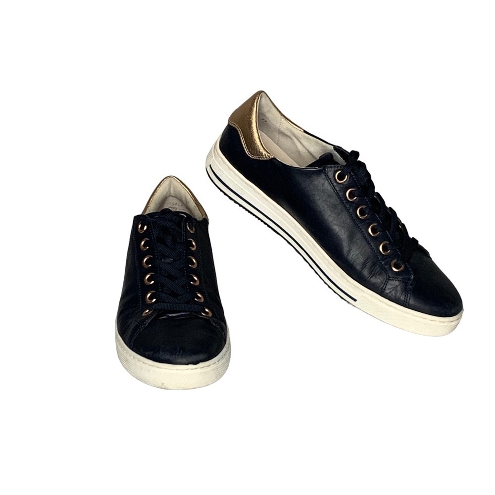 Gabor comfort sneaker in navy and rose gold tennis shoe. Size 9.5